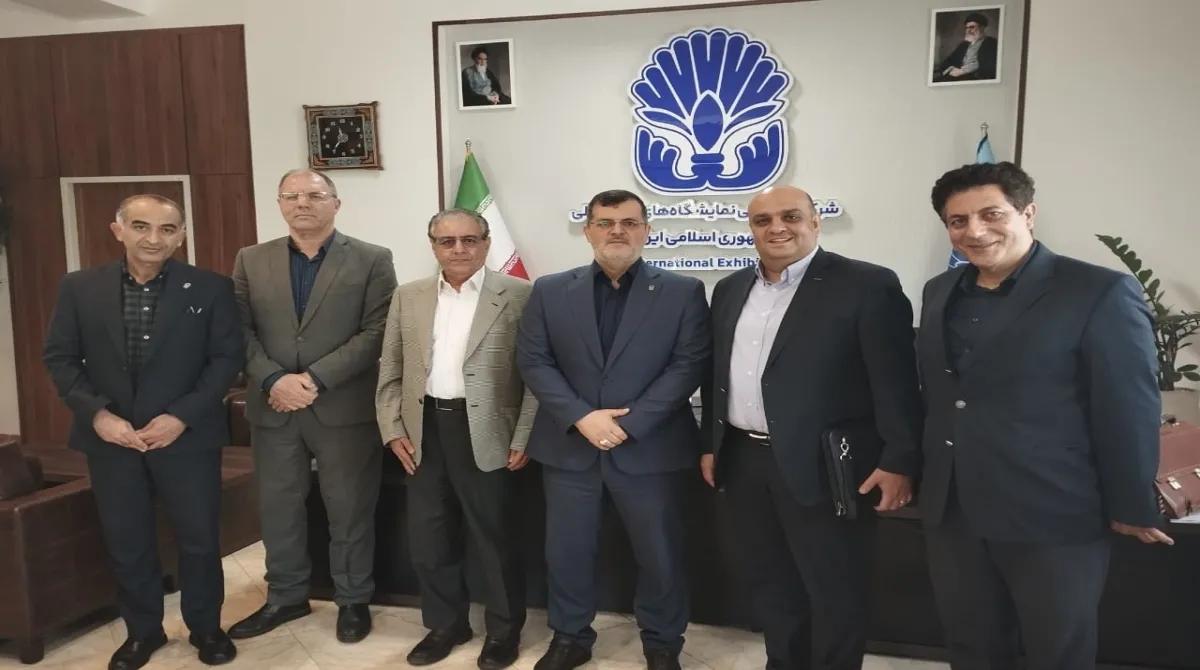 مدیرعامل شرکت سهامی نمایشگاه های بین المللی ج.ا.ایران در نشست مشترک با اعضا هیات رئیسه انجمن صنفی تولیدکنندگان درب و پنجره ایران مطرح کرد: