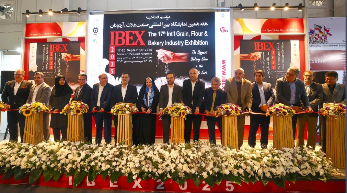 هفدهمین نمایشگاه بین المللی صنعت غلات، آرد و نان افتتاح شد.