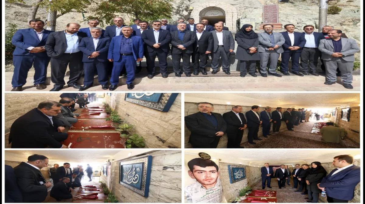 همزمان با هفته دفاع مقدس:  تجدید عهد مدیران شرکت سهامی نمایشگاه های بین المللی ج‌ا.ایران با آرمان های شهدای هشت سال دفاع مقدس